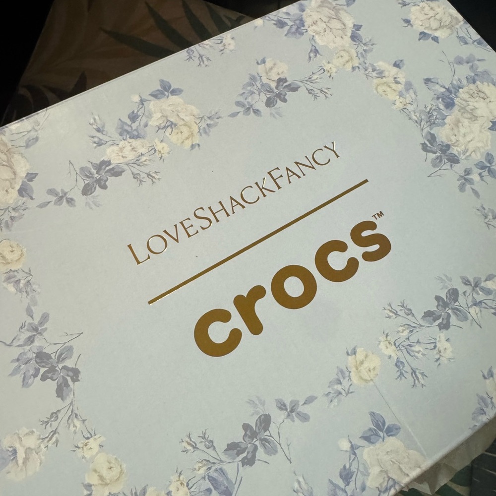 CROCS love shack fancy Light Blue Floral Women's Clog Mules with Bow Accents 7 - Picture 5 of 6